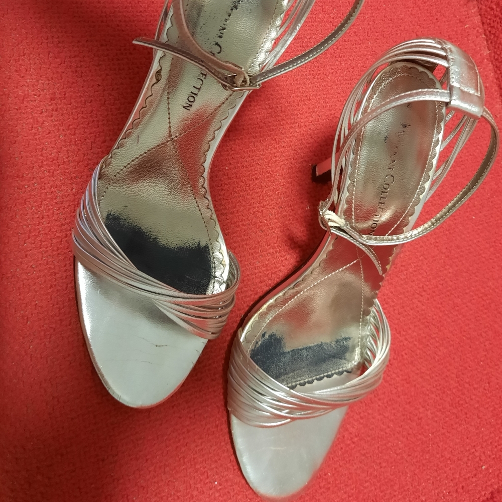 💥💥Silver kitten heel shoes